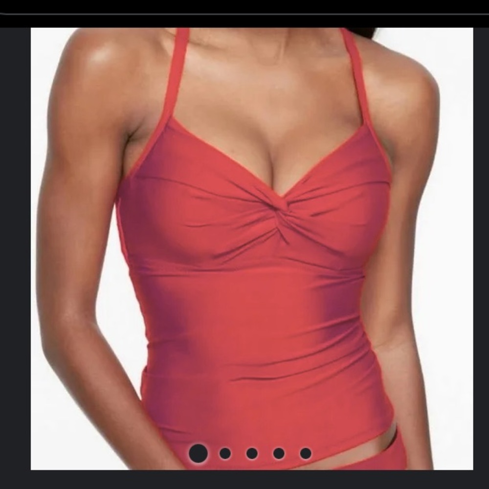 Athleta Swimsuit Top 34D/DD